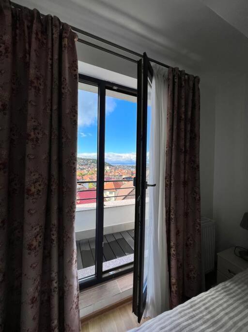 Central Apartment With Panoramic View 布拉索夫 外观 照片